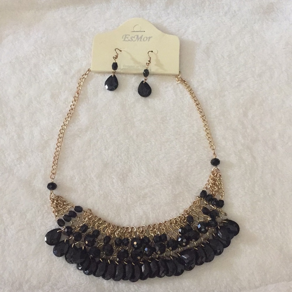 EsMor Necklace and Earrings